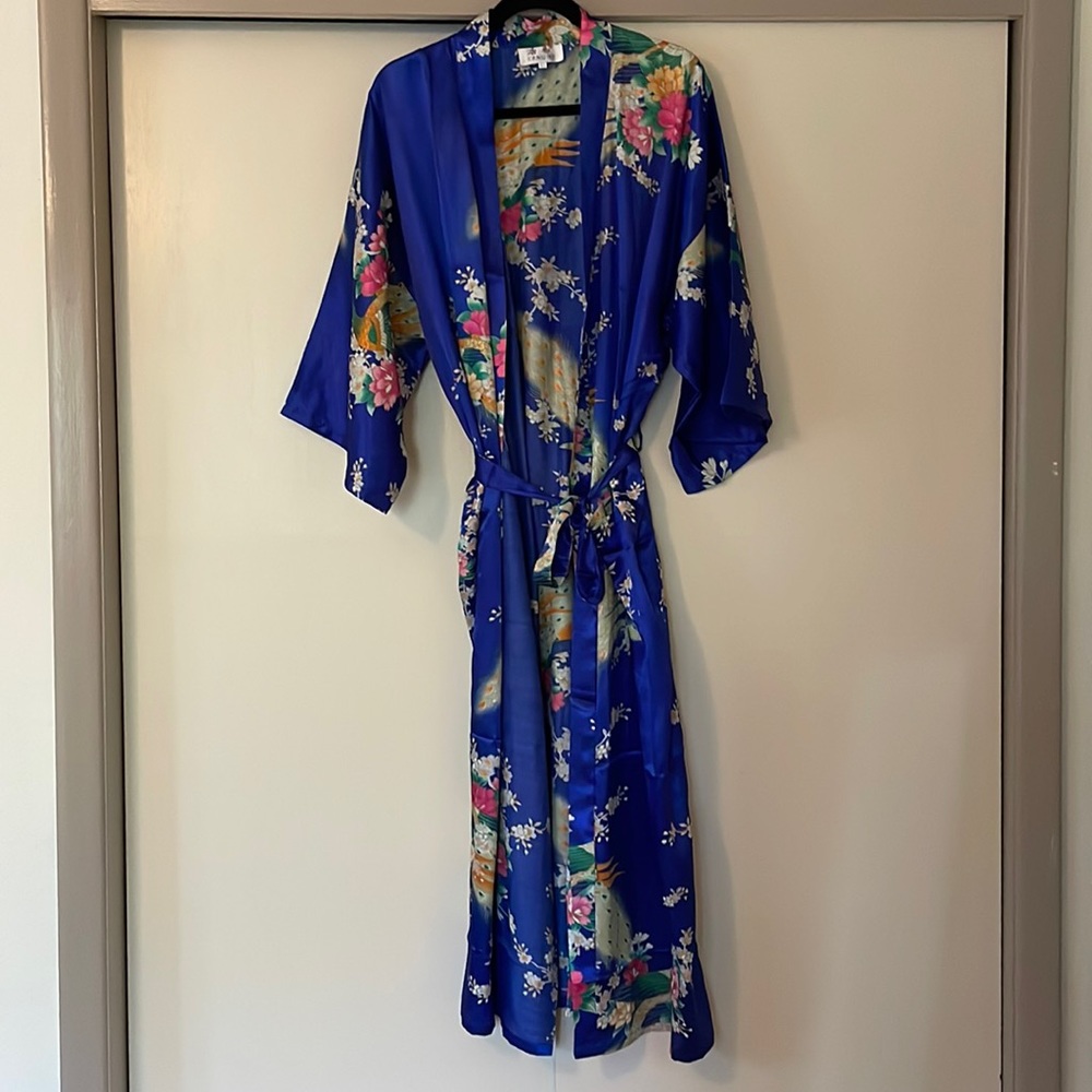 Tang Yi kimono style robe